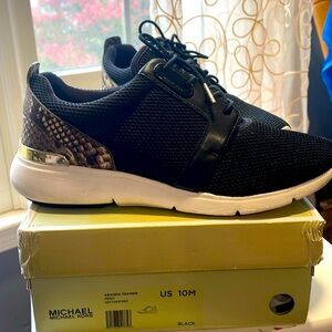 Michael Kors, women’s sneakers, Amanda, the trainer mash, size 10, black